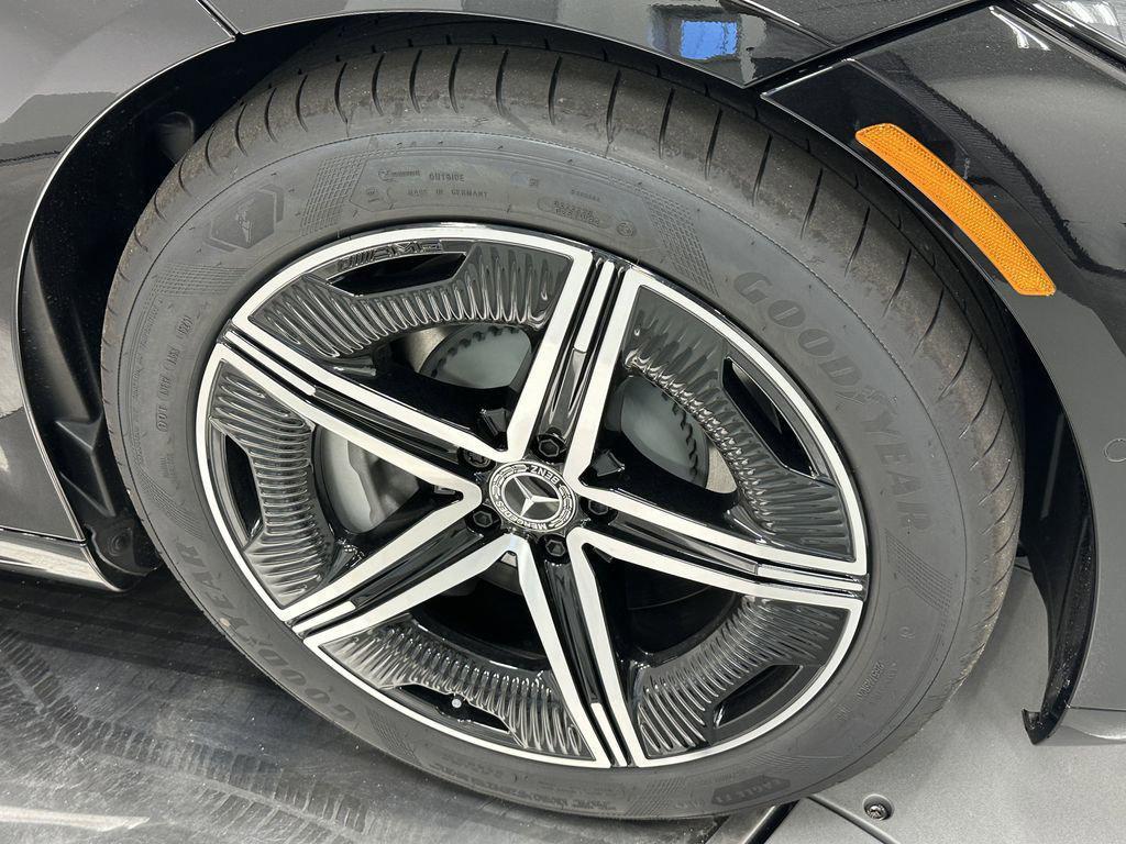 new 2026 Mercedes-Benz EQS 450 car, priced at $109,305