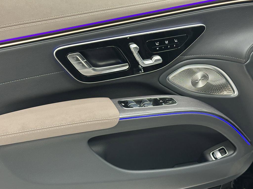 new 2026 Mercedes-Benz EQS 450 car, priced at $109,305