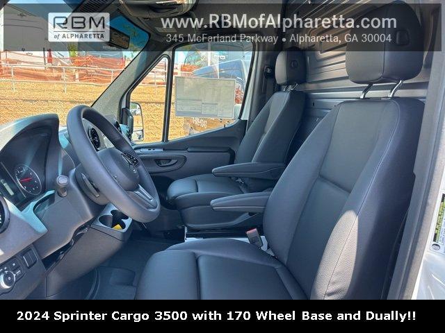 new 2024 Mercedes-Benz Sprinter 3500 car