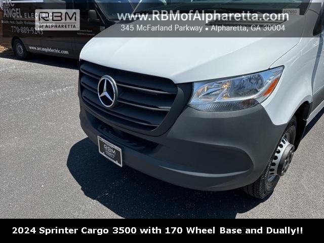 new 2024 Mercedes-Benz Sprinter 3500 car, priced at $70,577