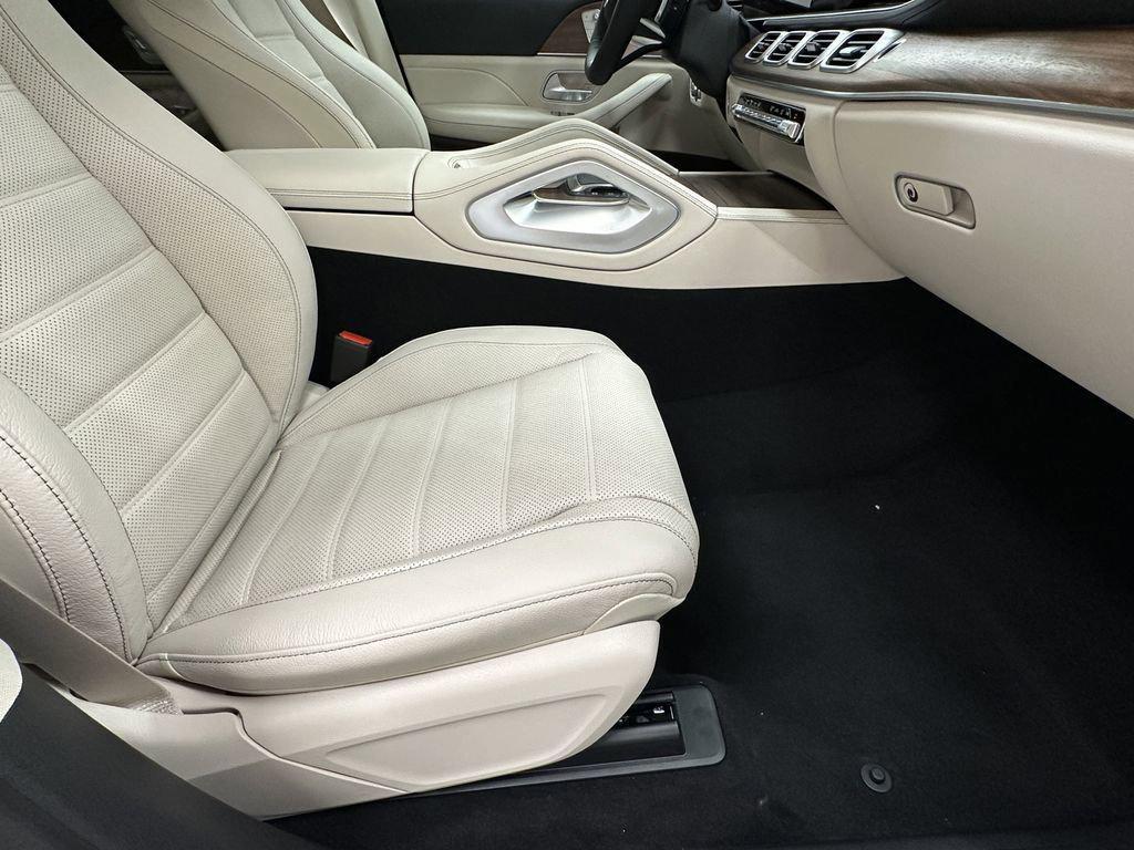 new 2026 Mercedes-Benz GLS 450 car, priced at $106,620