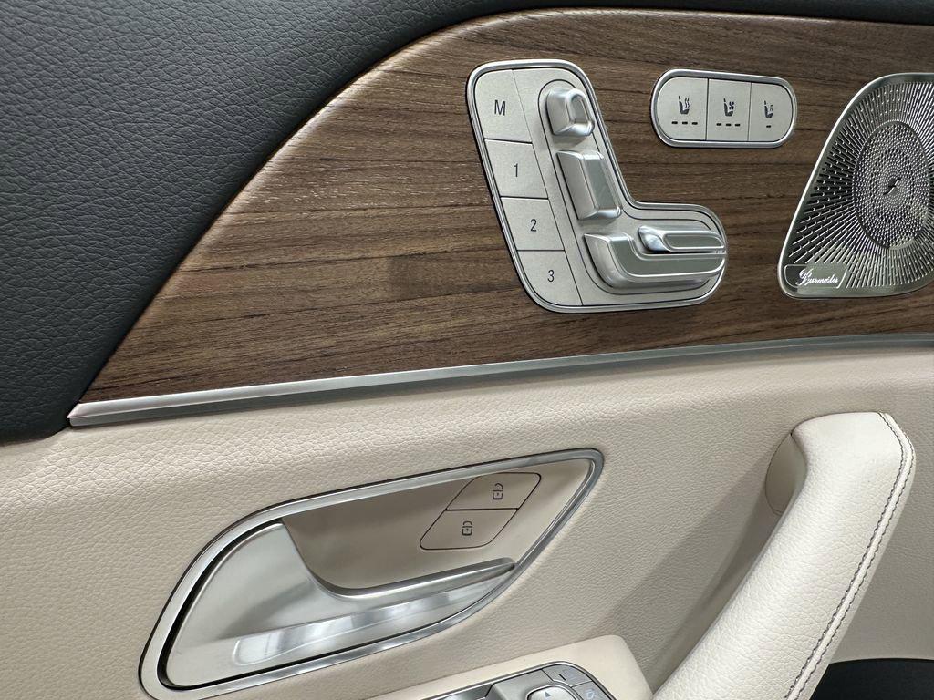 new 2026 Mercedes-Benz GLS 450 car, priced at $106,620