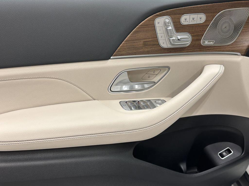 new 2026 Mercedes-Benz GLS 450 car, priced at $106,620