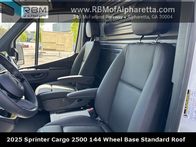 new 2025 Mercedes-Benz Sprinter 2500 car