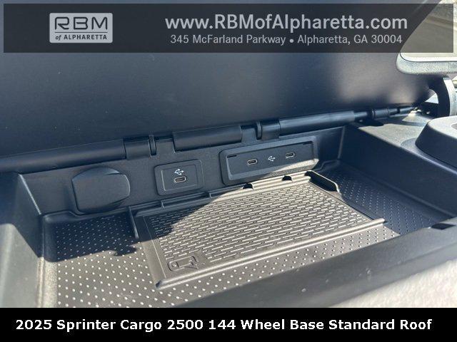 new 2025 Mercedes-Benz Sprinter 2500 car