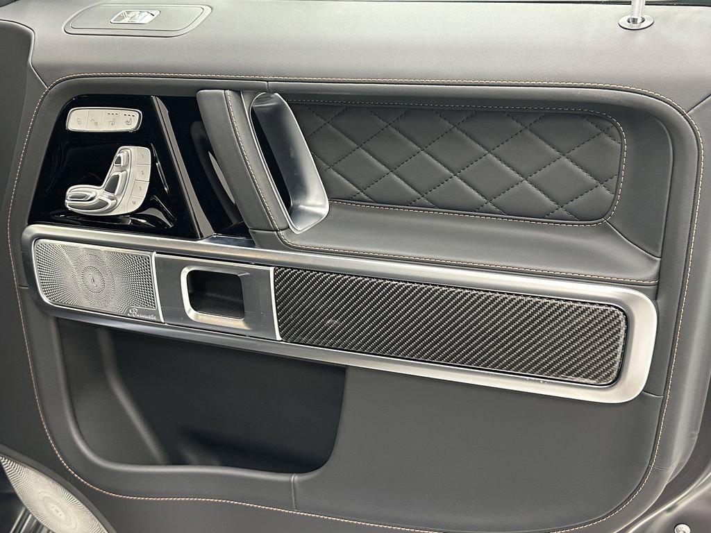 new 2025 Mercedes-Benz AMG G 63 car, priced at $235,395