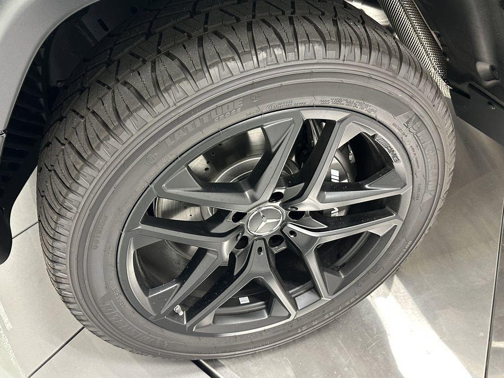 new 2025 Mercedes-Benz AMG G 63 car, priced at $235,395