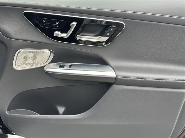 used 2023 Mercedes-Benz GLC 300 car