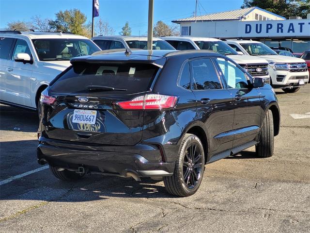 used 2023 Ford Edge car, priced at $30,000