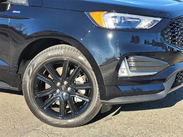 used 2023 Ford Edge car, priced at $30,000