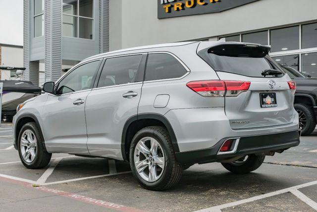 used 2019 Toyota Highlander car, priced at $28,990