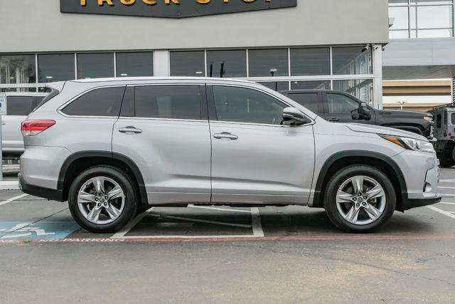 used 2019 Toyota Highlander car, priced at $28,990