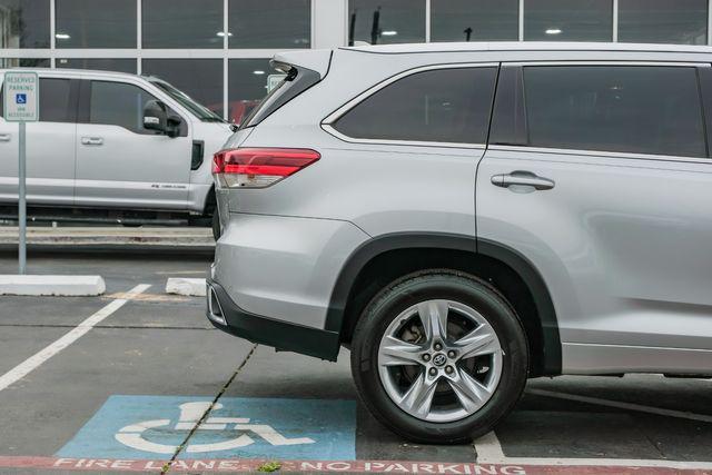 used 2019 Toyota Highlander car, priced at $28,990