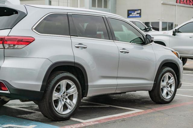 used 2019 Toyota Highlander car, priced at $28,990