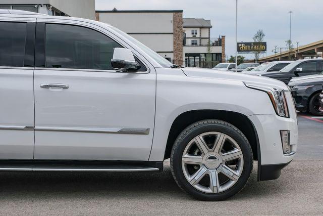 used 2017 Cadillac Escalade ESV car, priced at $25,990