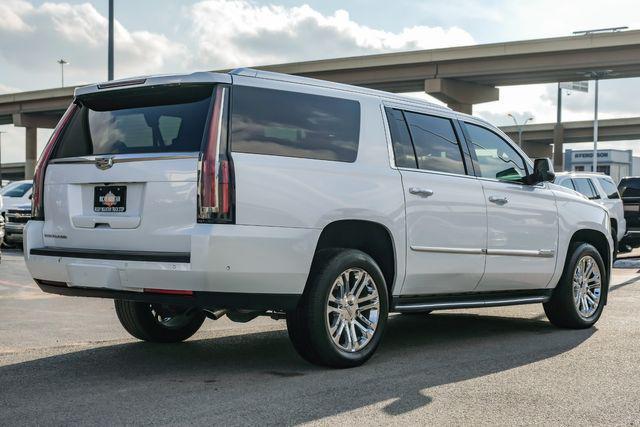 used 2017 Cadillac Escalade ESV car, priced at $26,990