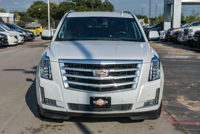 used 2017 Cadillac Escalade ESV car, priced at $26,990