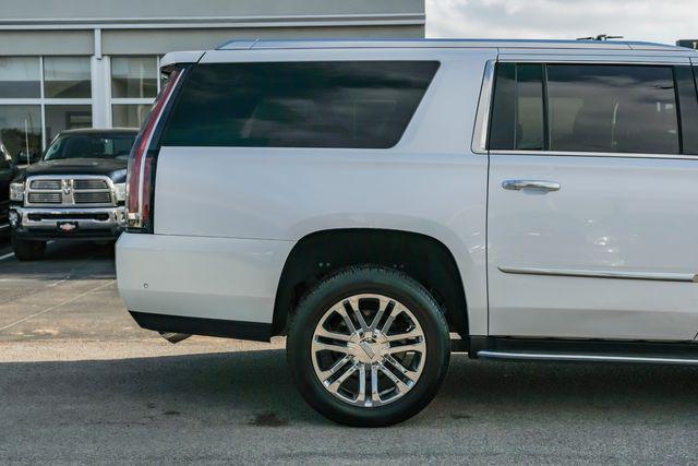 used 2017 Cadillac Escalade ESV car, priced at $26,990