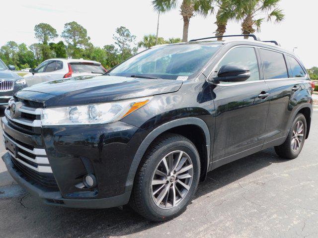 used 2019 Toyota Highlander car, priced at $22,895