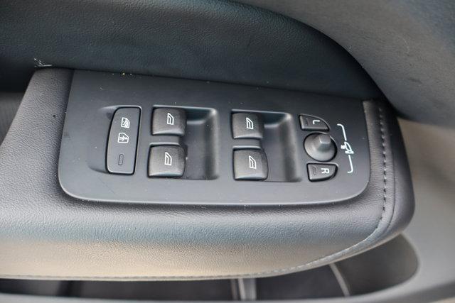 used 2023 Volvo XC60 car, priced at $38,995