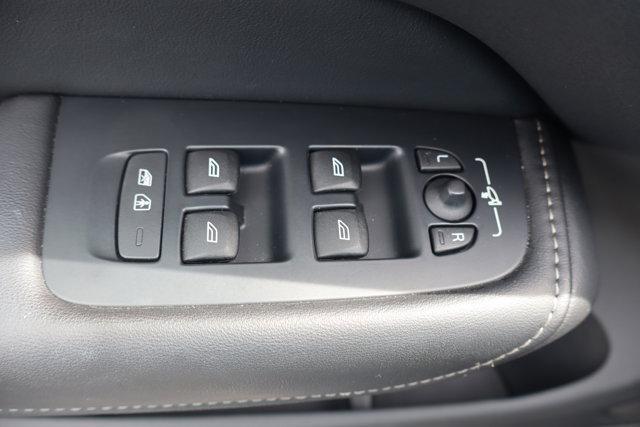 used 2022 Volvo XC60 car, priced at $29,995