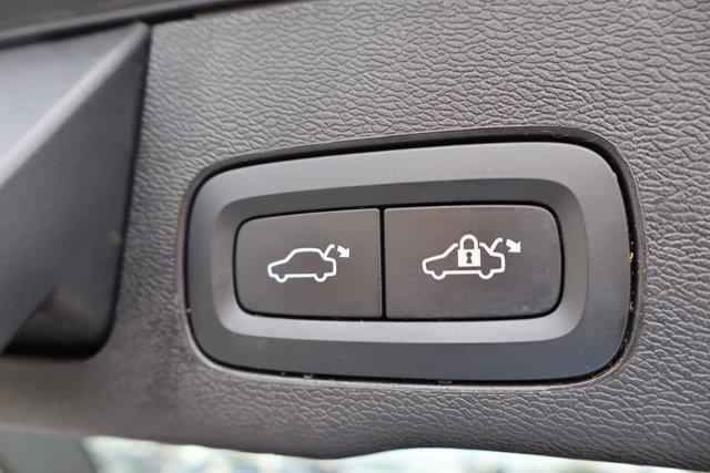 used 2022 Volvo XC60 car, priced at $29,995