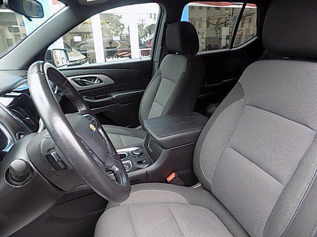 used 2022 Chevrolet Traverse car, priced at $34,525