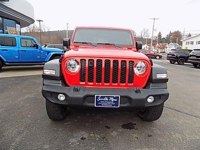 used 2020 Jeep Gladiator car, priced at $31,437