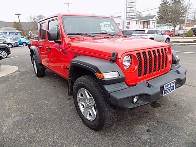 used 2020 Jeep Gladiator car, priced at $31,437