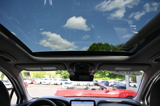 used 2022 Hyundai Santa Fe car, priced at $24,795