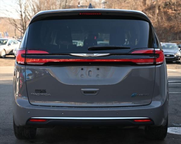 used 2022 Chrysler Pacifica Hybrid car, priced at $22,995