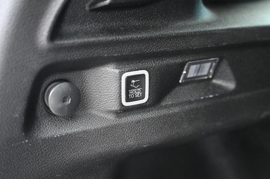 used 2024 Jeep Grand Cherokee L car, priced at $26,995