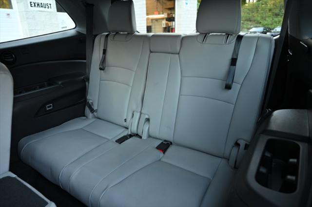 used 2022 Honda Pilot car, priced at $33,995