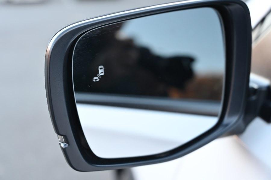 used 2025 Honda Pilot car, priced at $36,995