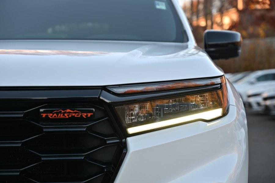 used 2025 Honda Pilot car, priced at $36,995