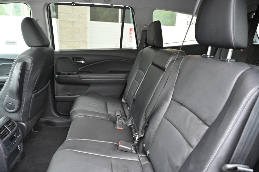 used 2022 Honda Pilot car, priced at $25,995