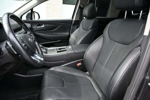 used 2023 Hyundai Santa Fe car, priced at $27,995
