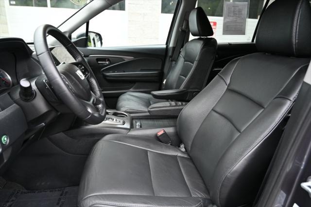 used 2021 Honda Pilot car, priced at $30,995