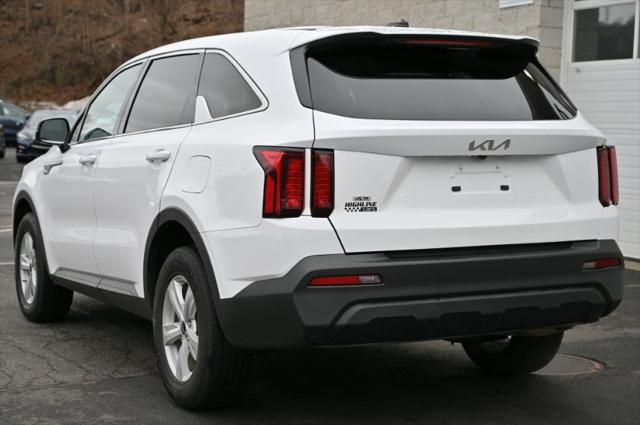 used 2023 Kia Sorento car, priced at $22,995