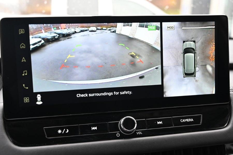 used 2025 Mitsubishi Outlander car, priced at $26,495