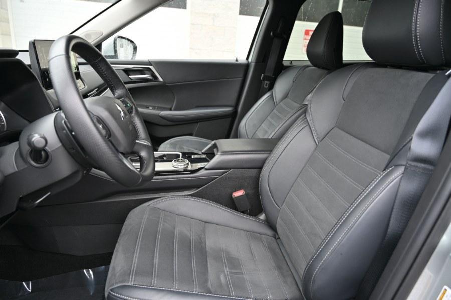 used 2025 Mitsubishi Outlander car, priced at $26,495