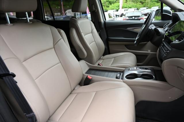 used 2022 Honda Pilot car, priced at $31,595