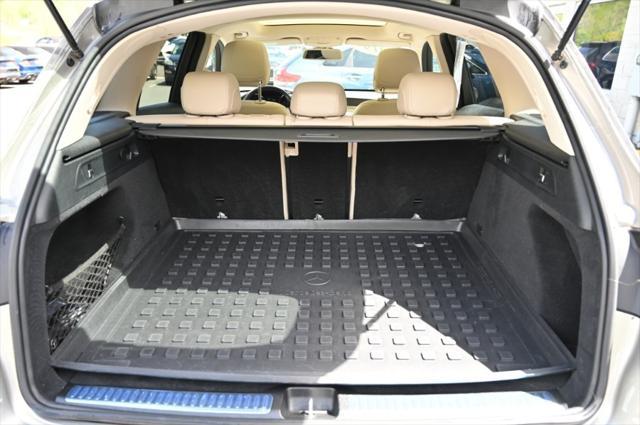 used 2019 Mercedes-Benz GLC 300 car, priced at $19,995