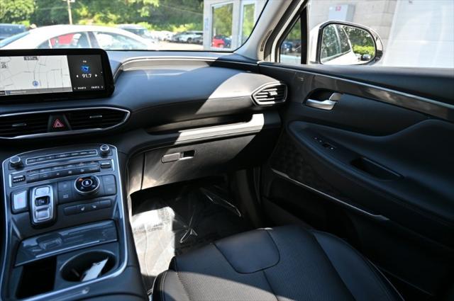 used 2022 Hyundai Santa Fe car, priced at $22,895