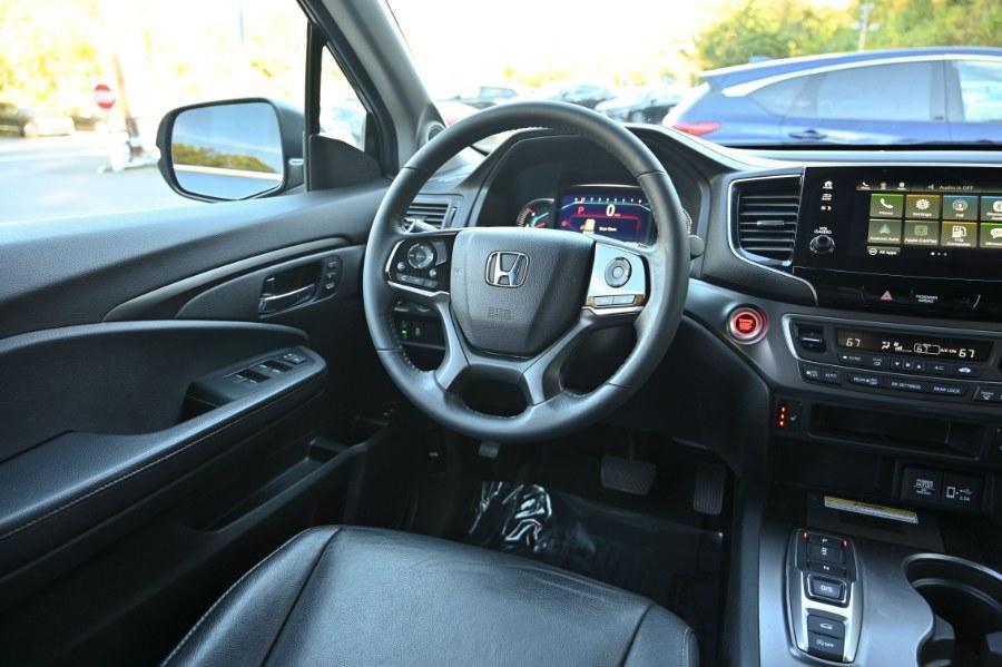 used 2022 Honda Pilot car, priced at $26,995