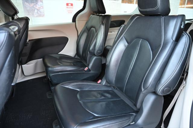 used 2022 Chrysler Pacifica Hybrid car, priced at $21,995