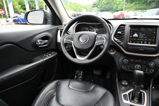 used 2015 Jeep Cherokee car, priced at $16,495