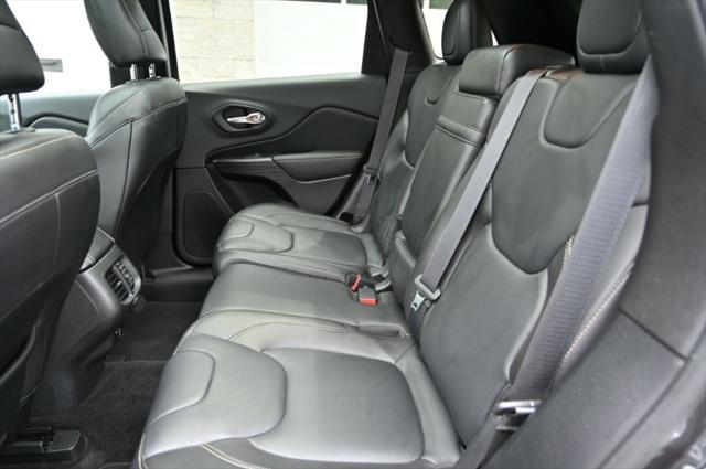 used 2015 Jeep Cherokee car, priced at $16,495