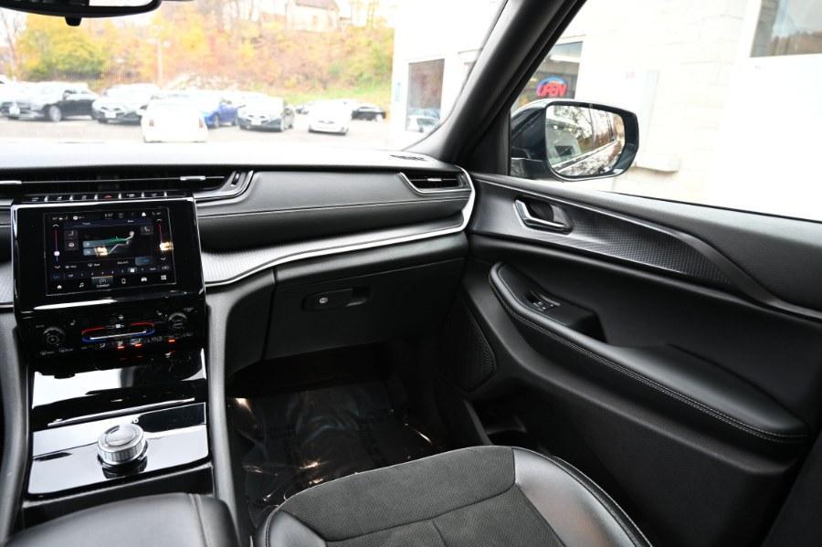 used 2024 Jeep Grand Cherokee L car, priced at $27,995