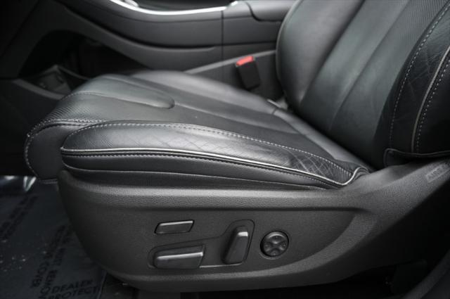 used 2023 Hyundai Santa Fe car, priced at $27,495